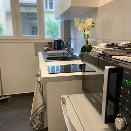 Cosy Equiped Flat Next To Paris *