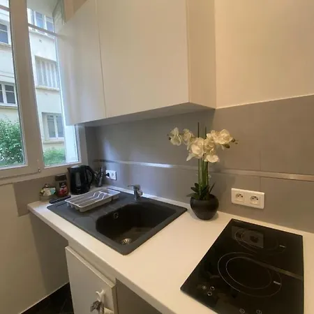 아파트 Cosy Equiped Flat Next To Paris 불로니으 빌렁꾸흐